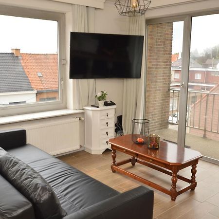 Modern And Private Studio With All Comfort! Appartement Roeselare Buitenkant foto