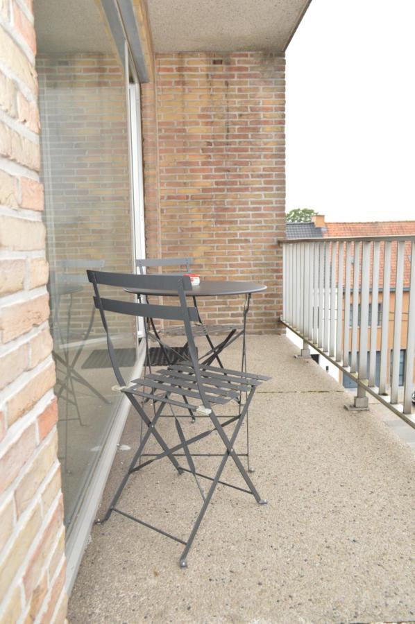 Modern And Private Studio With All Comfort! Appartement Roeselare Buitenkant foto