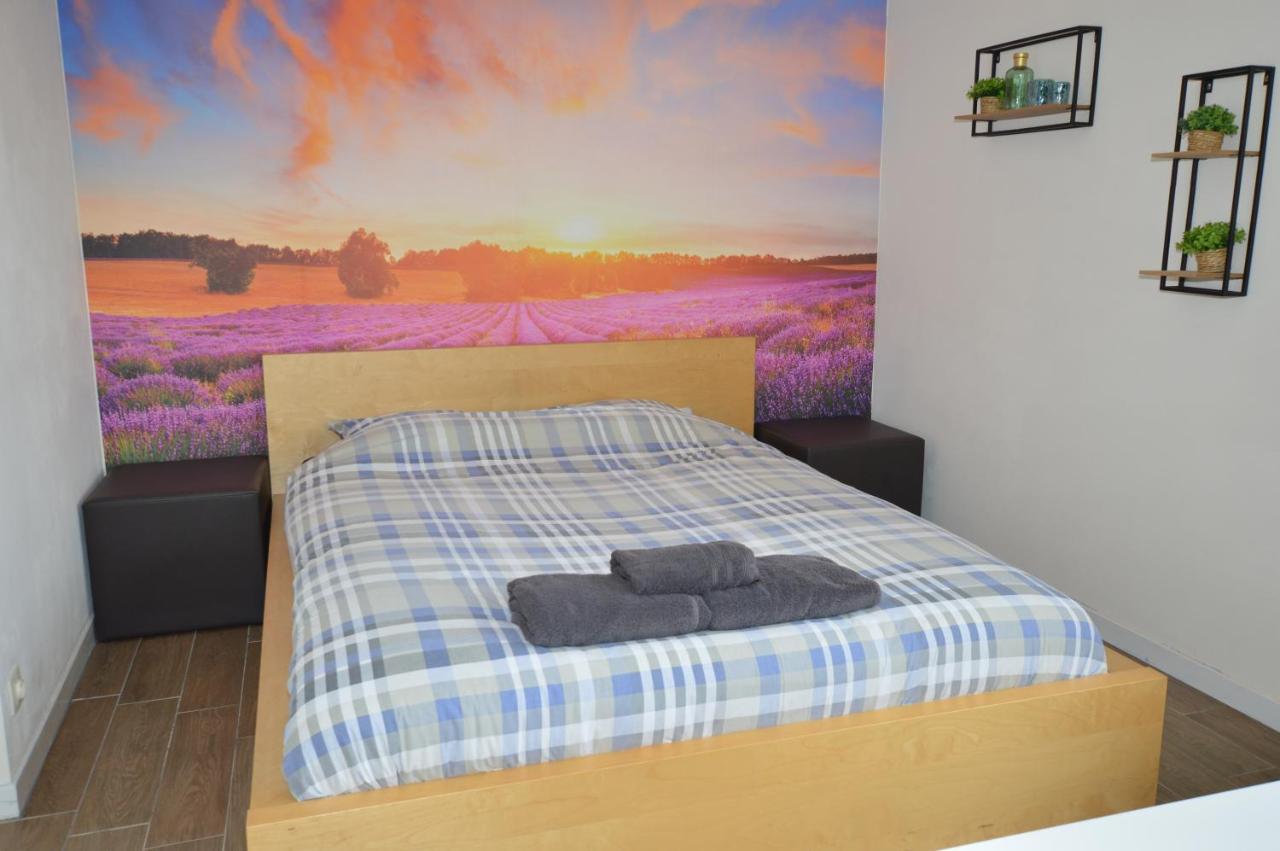 Modern And Private Studio With All Comfort! Appartement Roeselare Buitenkant foto